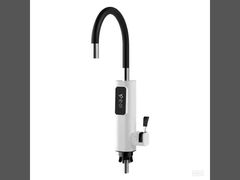 Odporny na kamień element grzejny z odlewanego aluminium o mocy 3400 W podgrzewa wodę w 3–5 sekund; wykonany z ABS